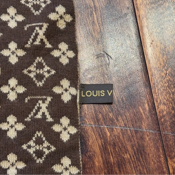 Vintage Two Tone Louis Vuitton Monogram Wool Scarf - Picture 7 of 9